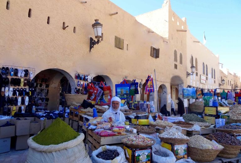 kelione i alzyra, egzotines keliones