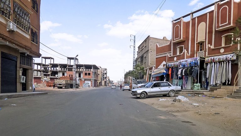 kelione i alzyra, egzotines keliones